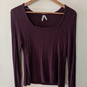 Ribbed Scoopneck Long-sleeve shirt